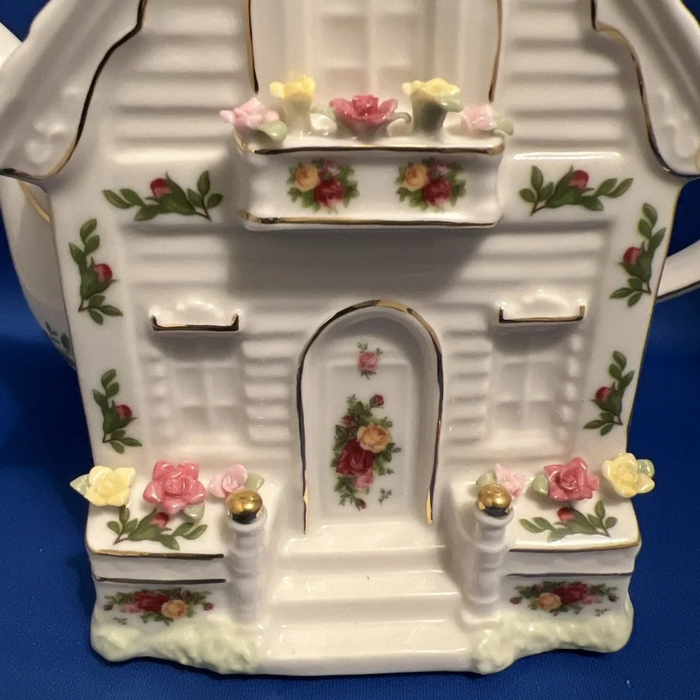 Royal Albert vtg royal
